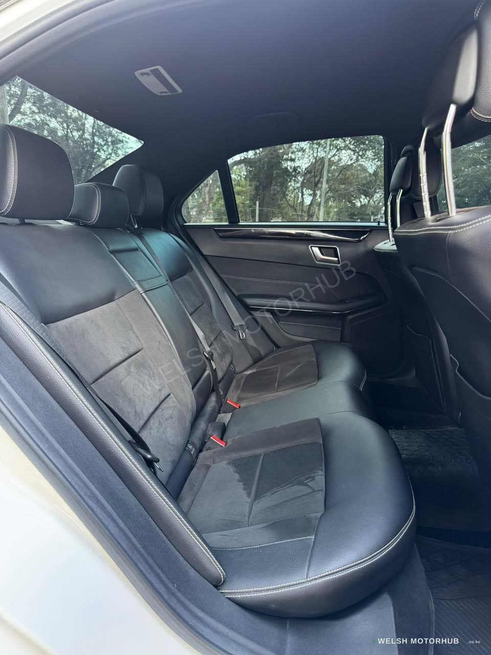 2016 Mercedes-Benz E250 2L Petrol Sedan, photo 11