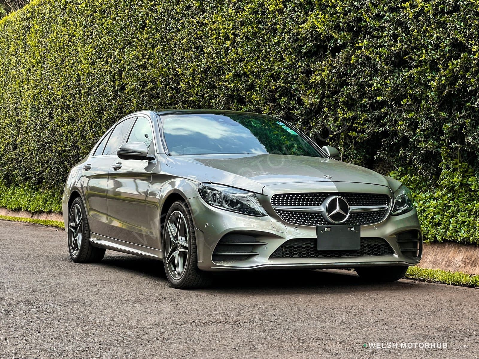 Mercedes-Benz C200