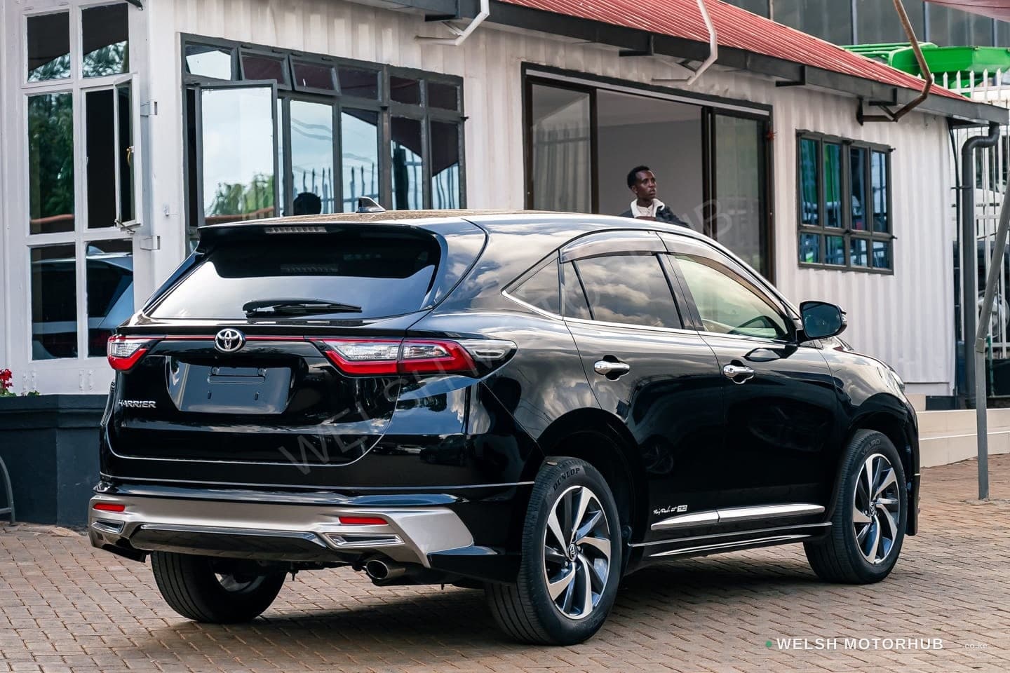 2019 Toyota Harrier 2L Petrol SUV, photo 3