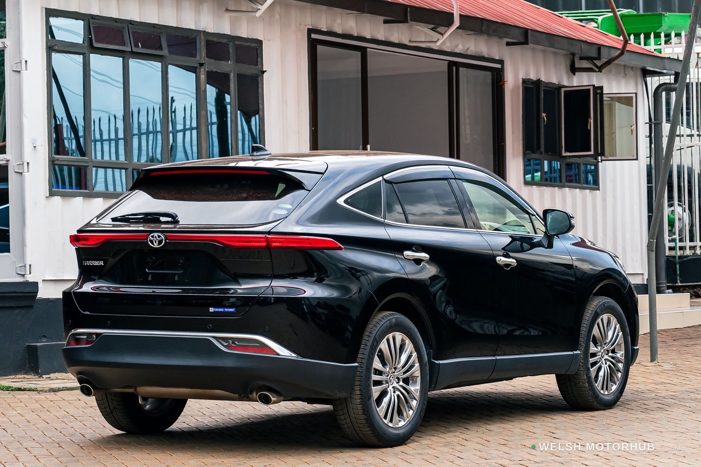 2020 Toyota Harrier 2L Petrol SUV, photo 4