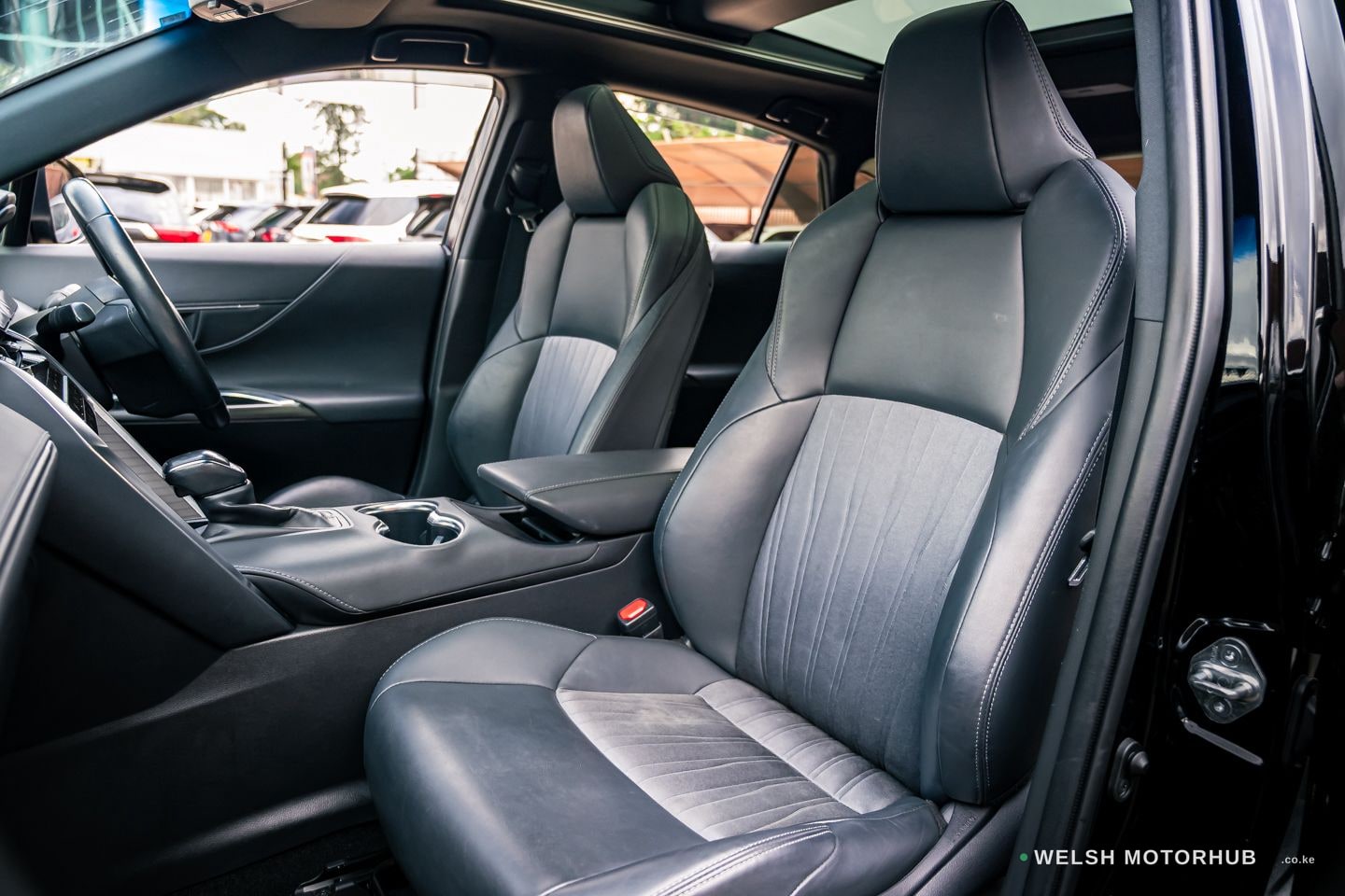 2020 Toyota Harrier 2L Petrol SUV, photo 7