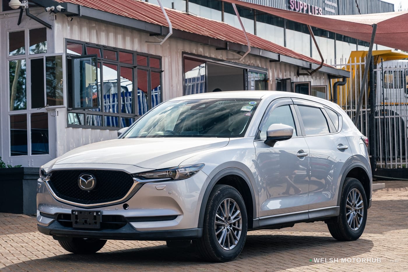 2019 Mazda CX-5 2.5L Petrol SUV, photo 2