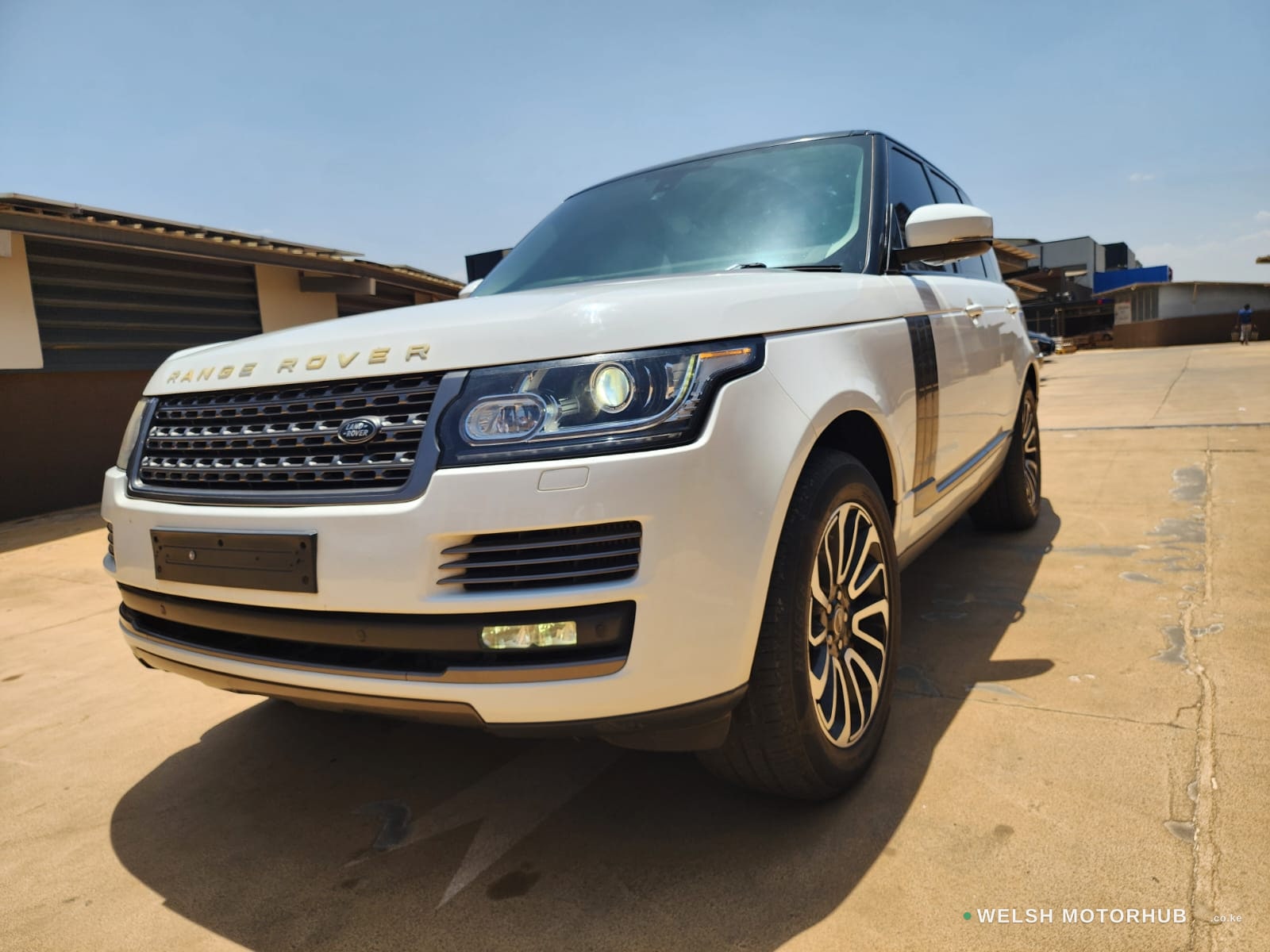 2013 Range Rover Vogue 3L Diesel SUV, photo 3
