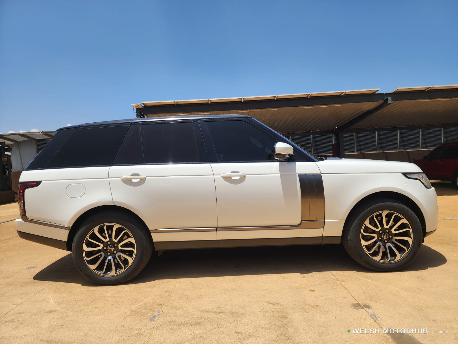 2013 Range Rover Vogue 3L Diesel SUV, photo 6
