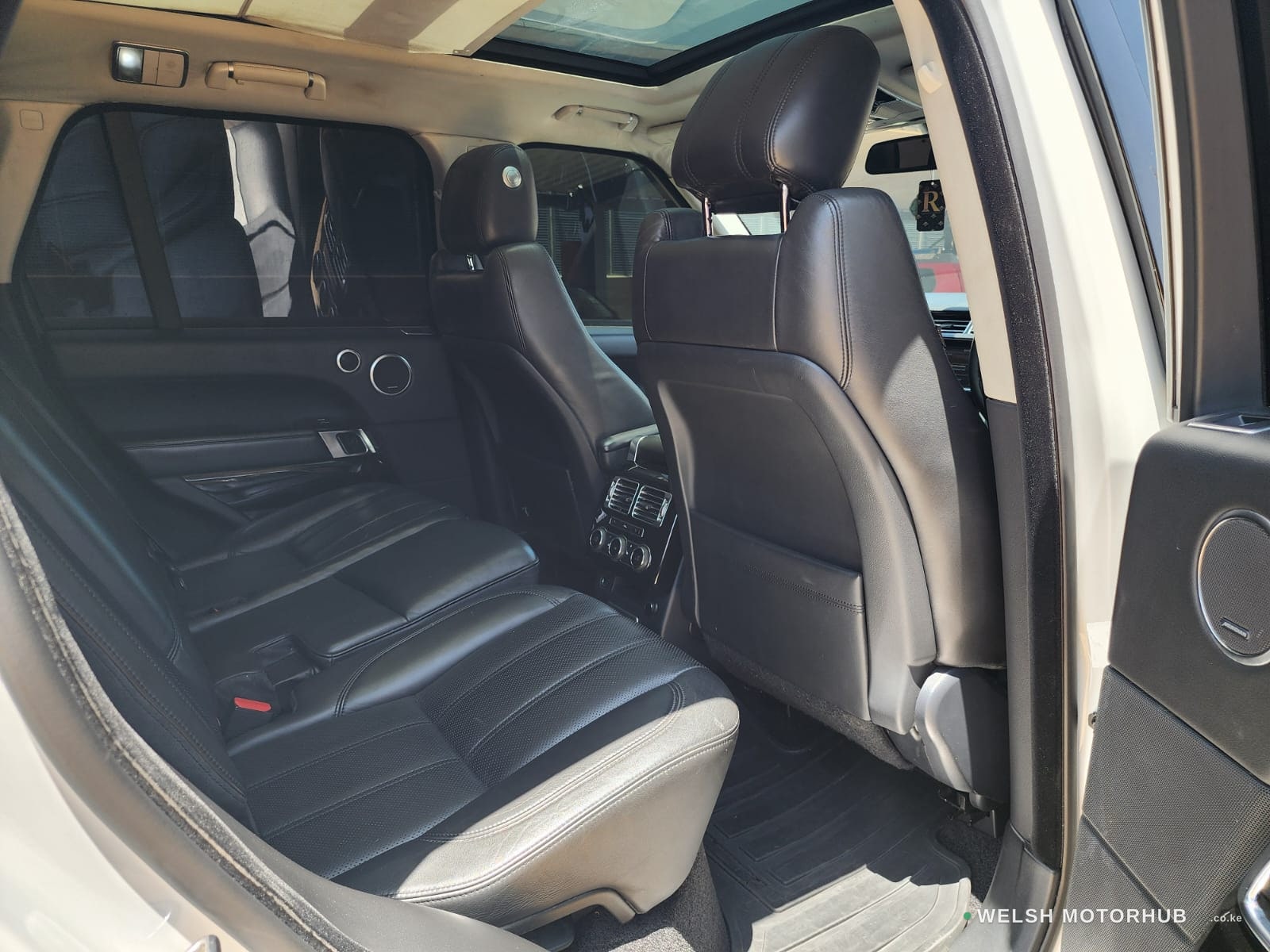 2013 Range Rover Vogue 3L Diesel SUV, photo 13
