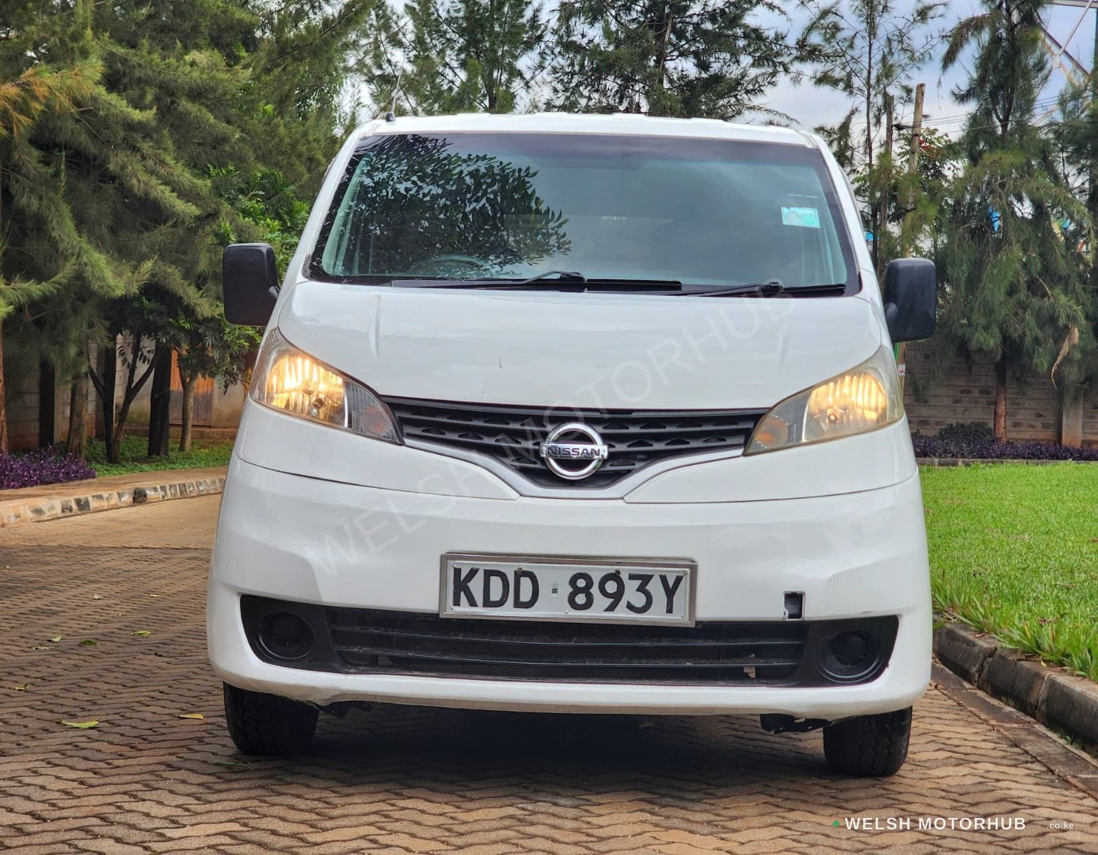 2014 Nissan NV200 Vanette 1.6L Petrol MPV, photo 2