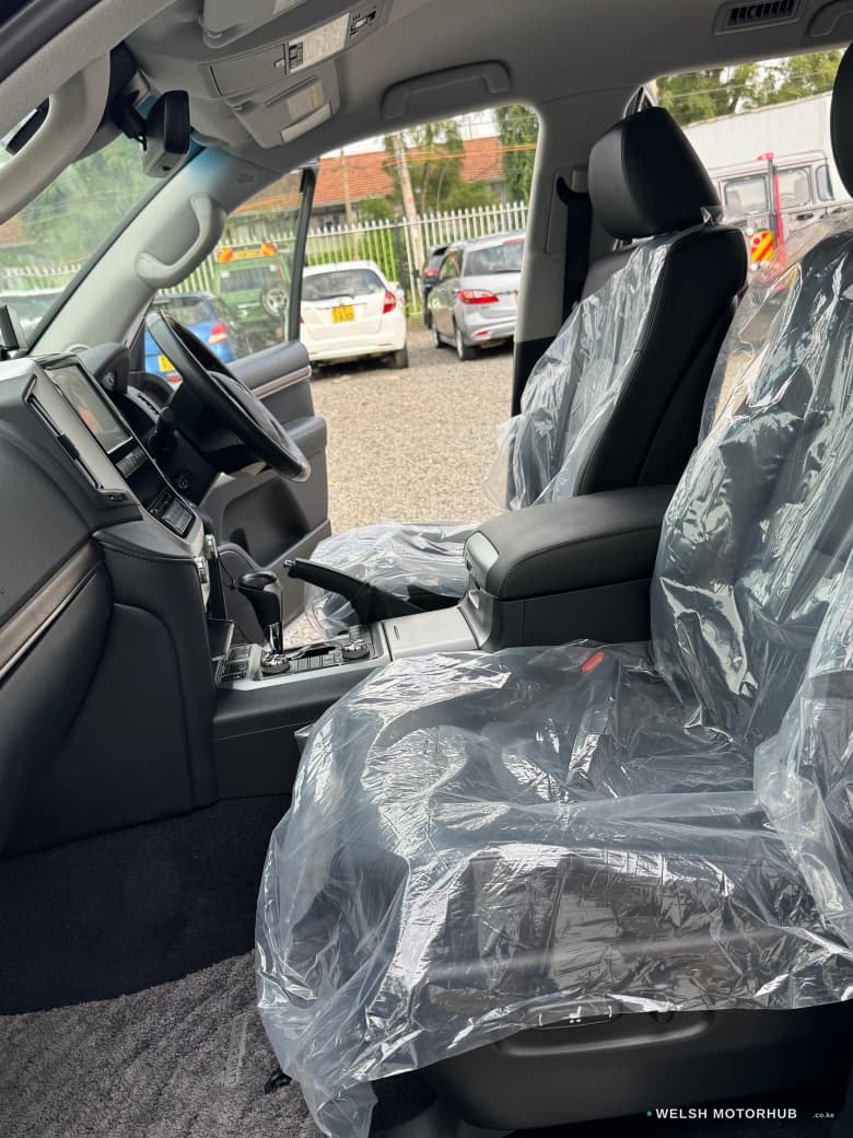 2019 Toyota Land Cruiser 200 ZX 4.6L Petrol SUV, photo 12