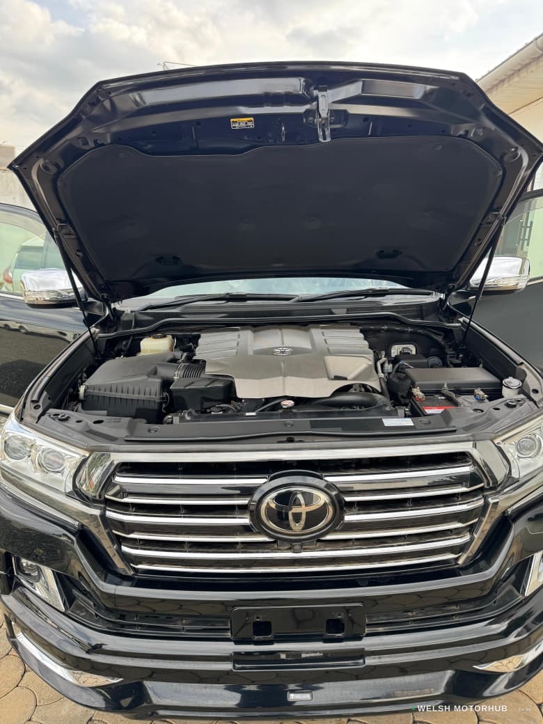 2019 Toyota Land Cruiser 200 ZX 4.6L Petrol SUV, photo 3