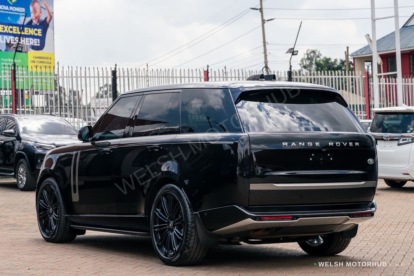 2022 Range Rover D350 HSE 3L Diesel SUV, photo 4