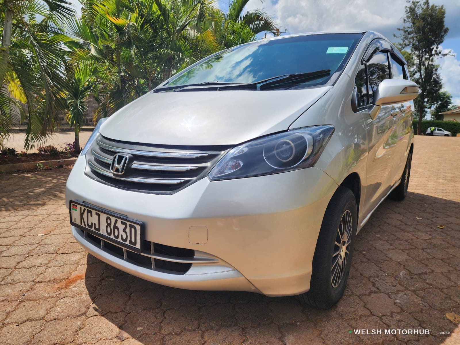 2009 Honda Freed 1.5L Petrol MPV, photo 3