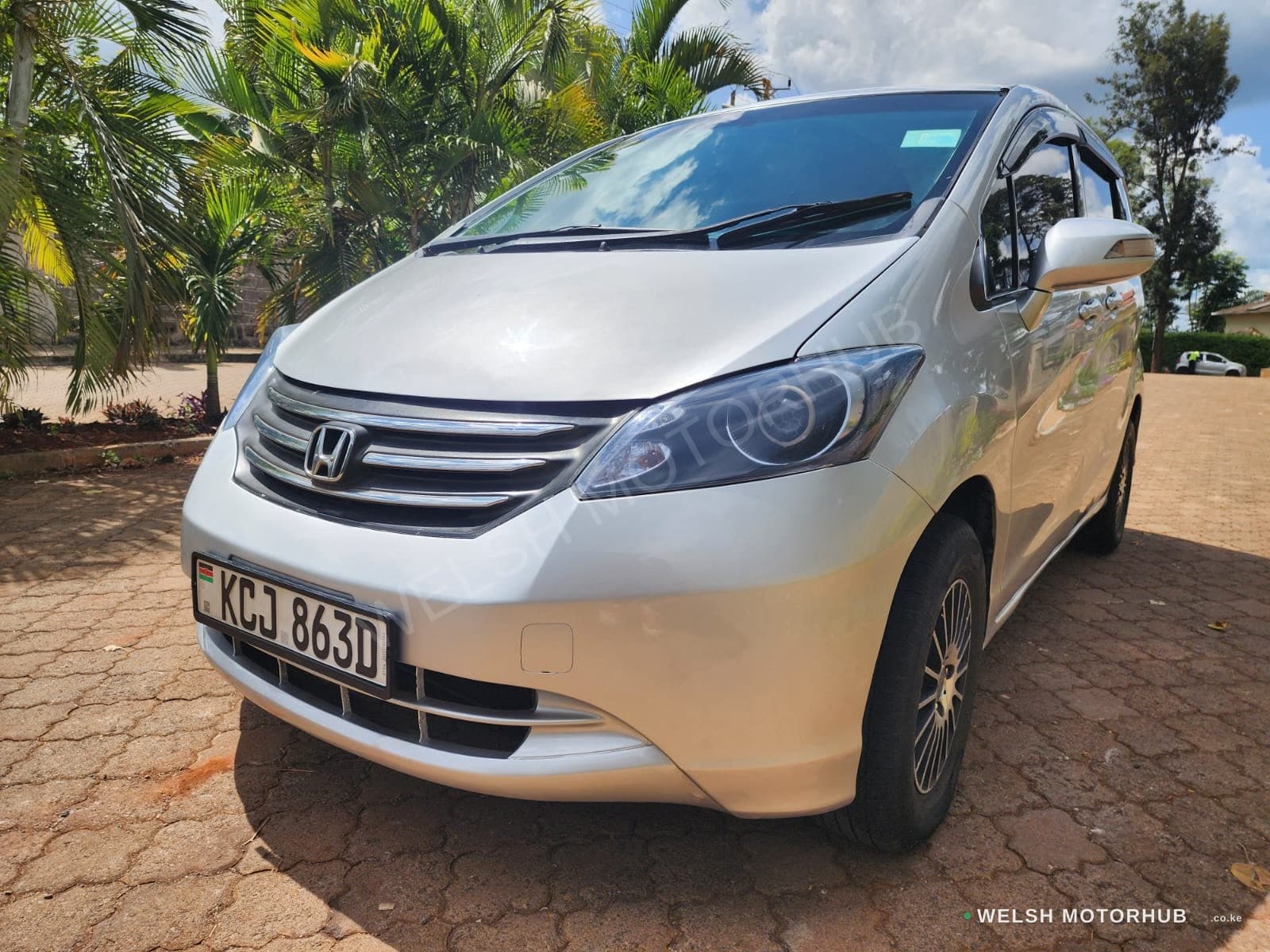 2009 Honda Freed 1.5L Petrol MPV, photo 3