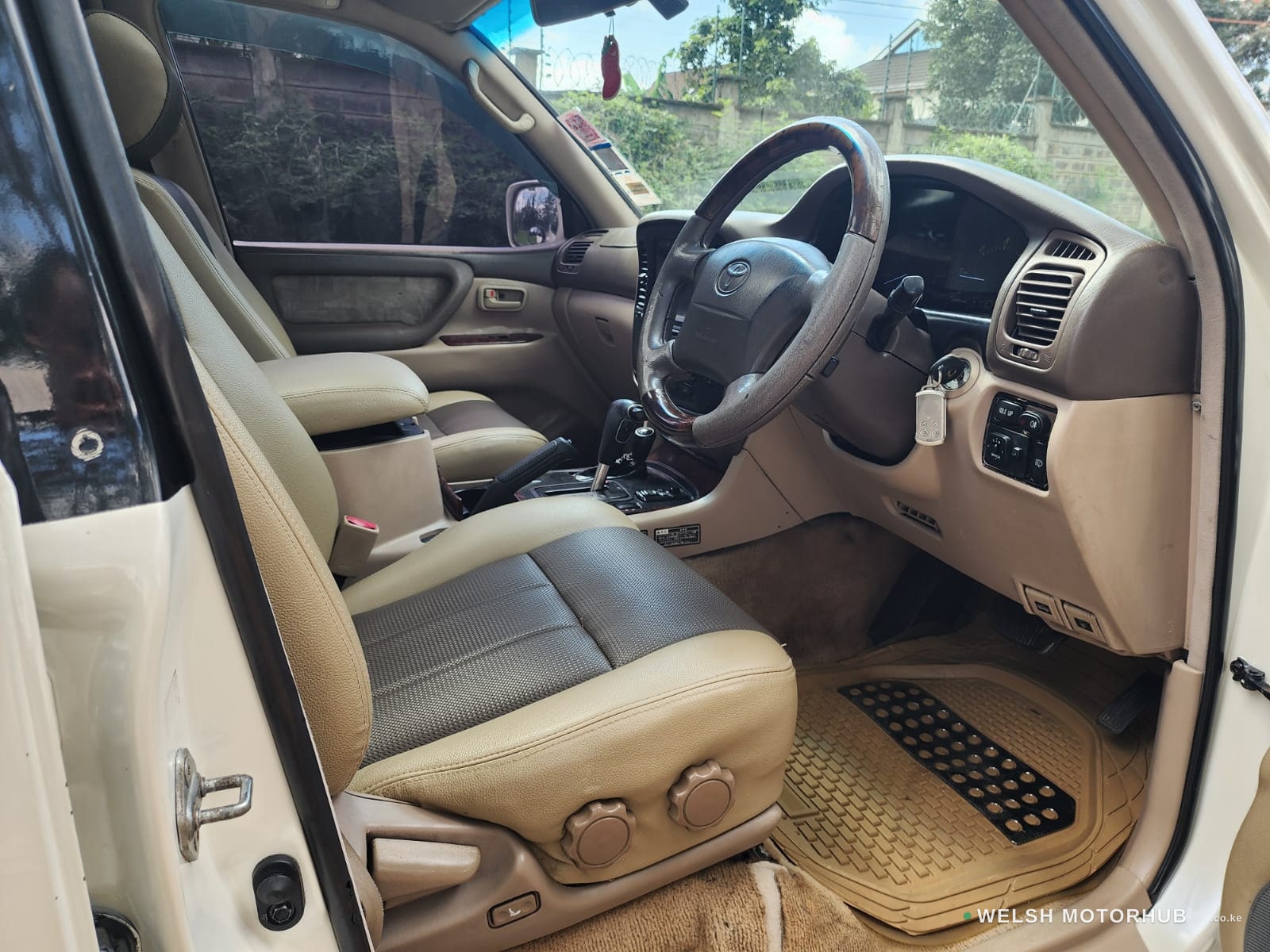 1999 Toyota Land Cruiser 100 Series 4.2L Diesel SUV, photo 13