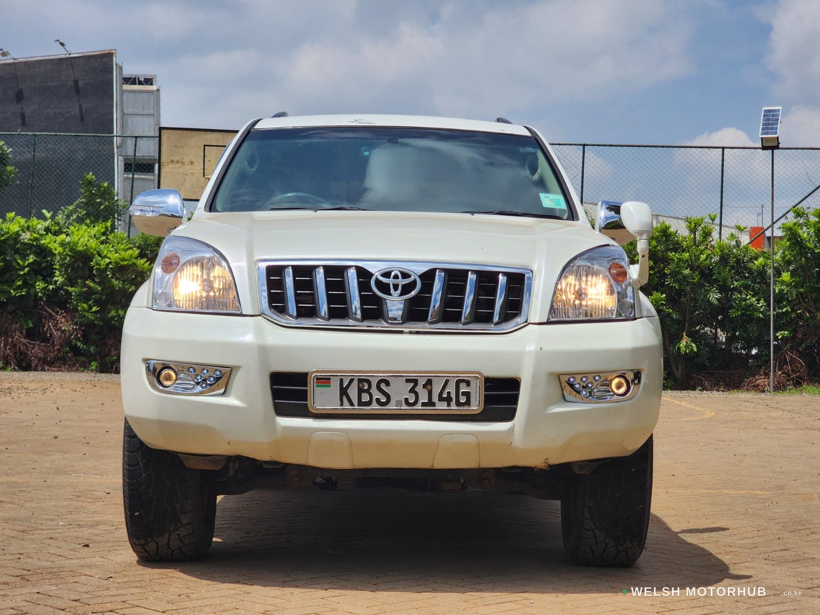 2005 Toyota Prado J120 3.4L Petrol SUV, photo 2