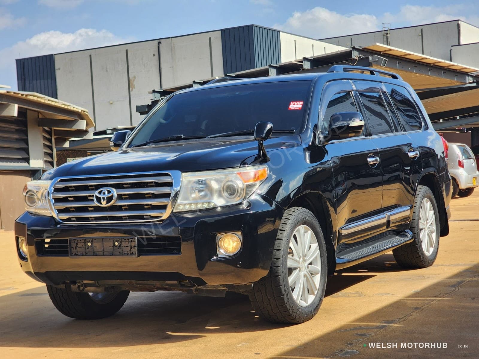 Toyota Land Cruiser ( V8 )