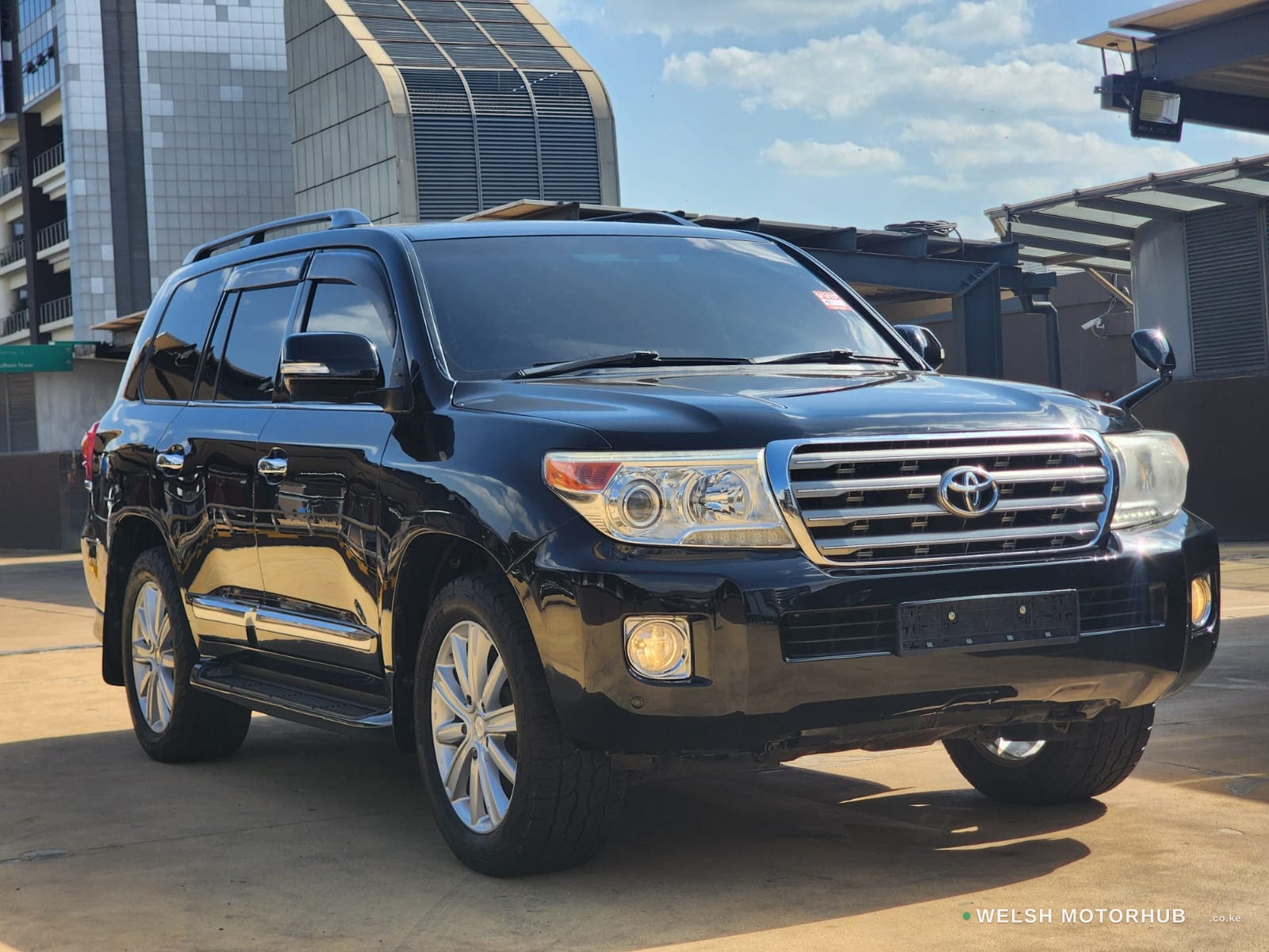 2012 Toyota Land Cruiser V8 4.6L Diesel SUV, photo 2
