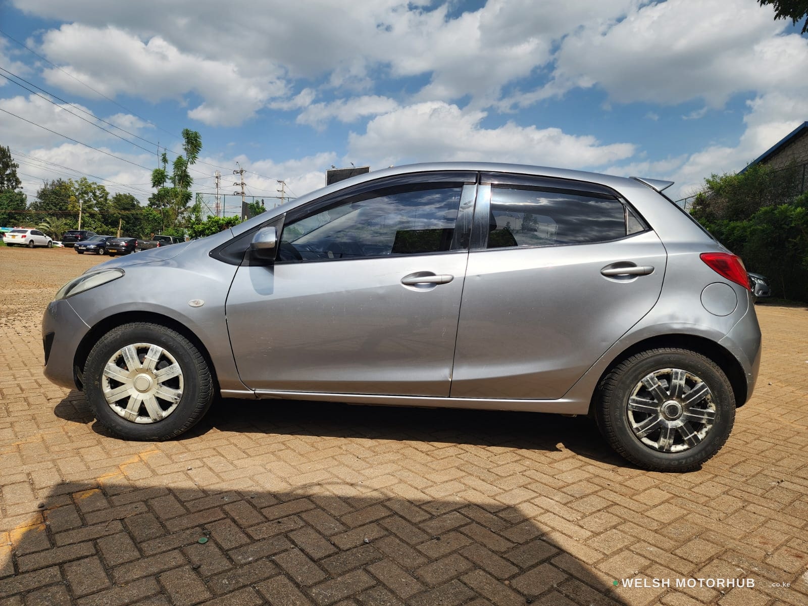 2014 Mazda Demio 1.3L Petrol Hatchback, photo 7