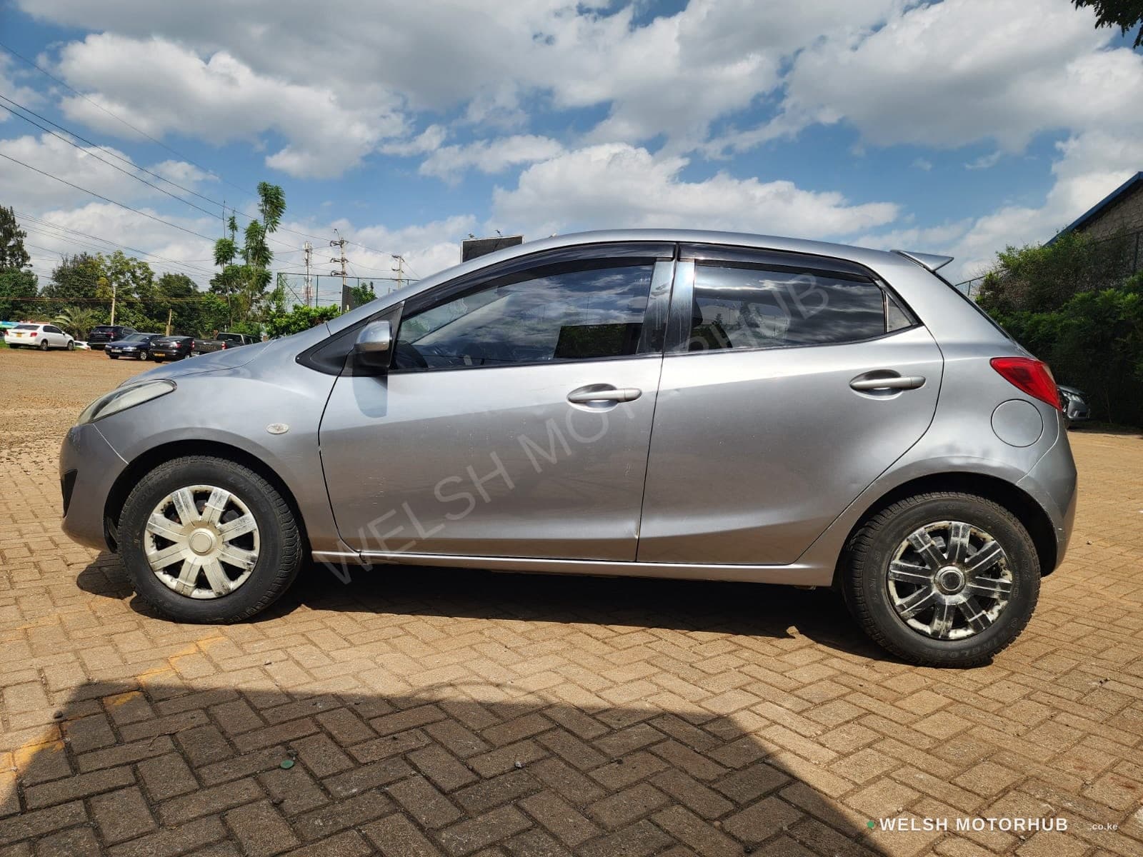2014 Mazda Demio 1.3L Petrol Hatchback, photo 7