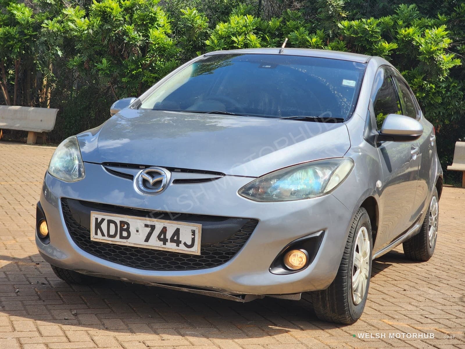 2014 Mazda Demio 1.3L Petrol Hatchback, photo 4