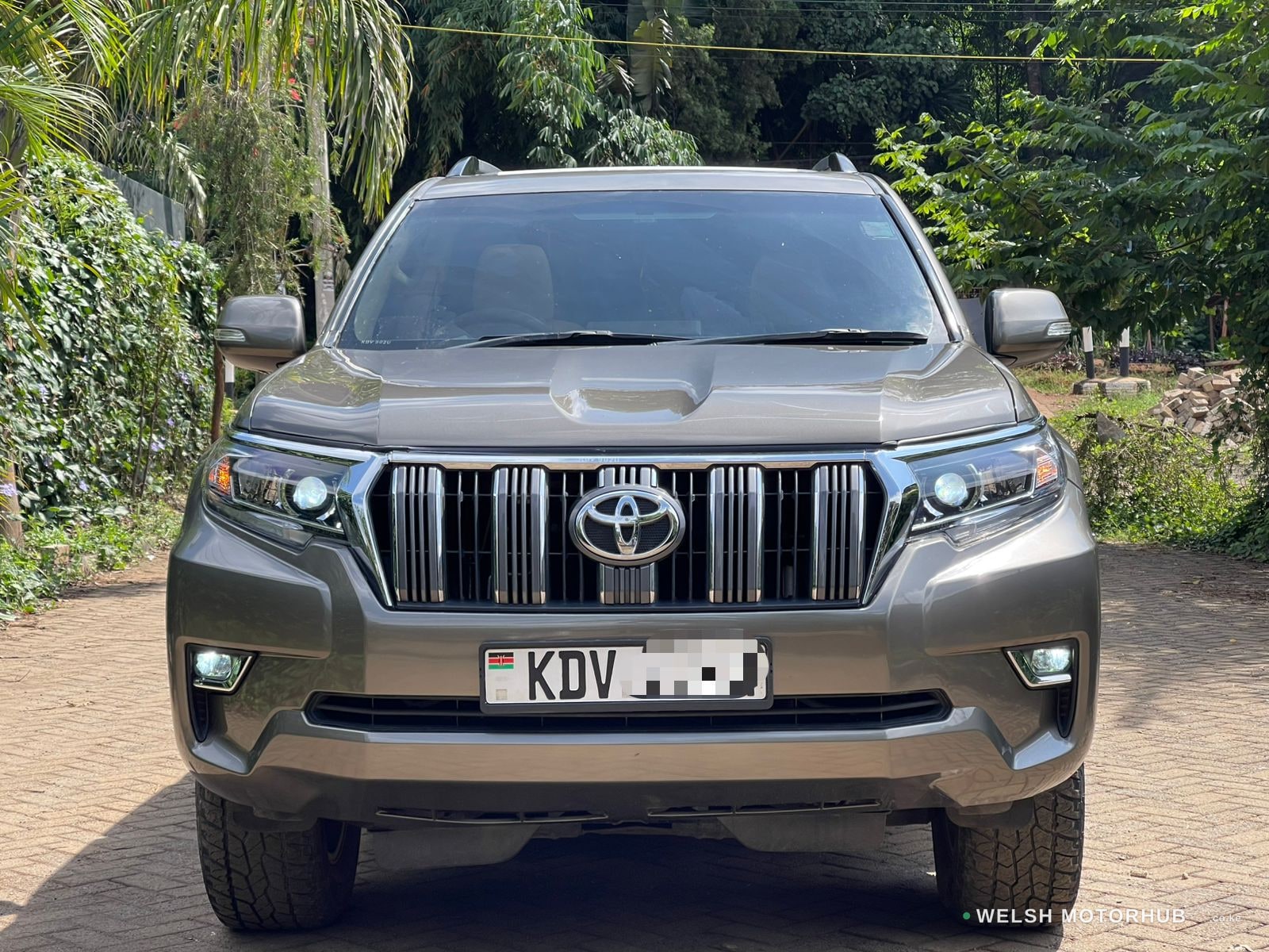 Toyota Prado ( J150 TX-L )