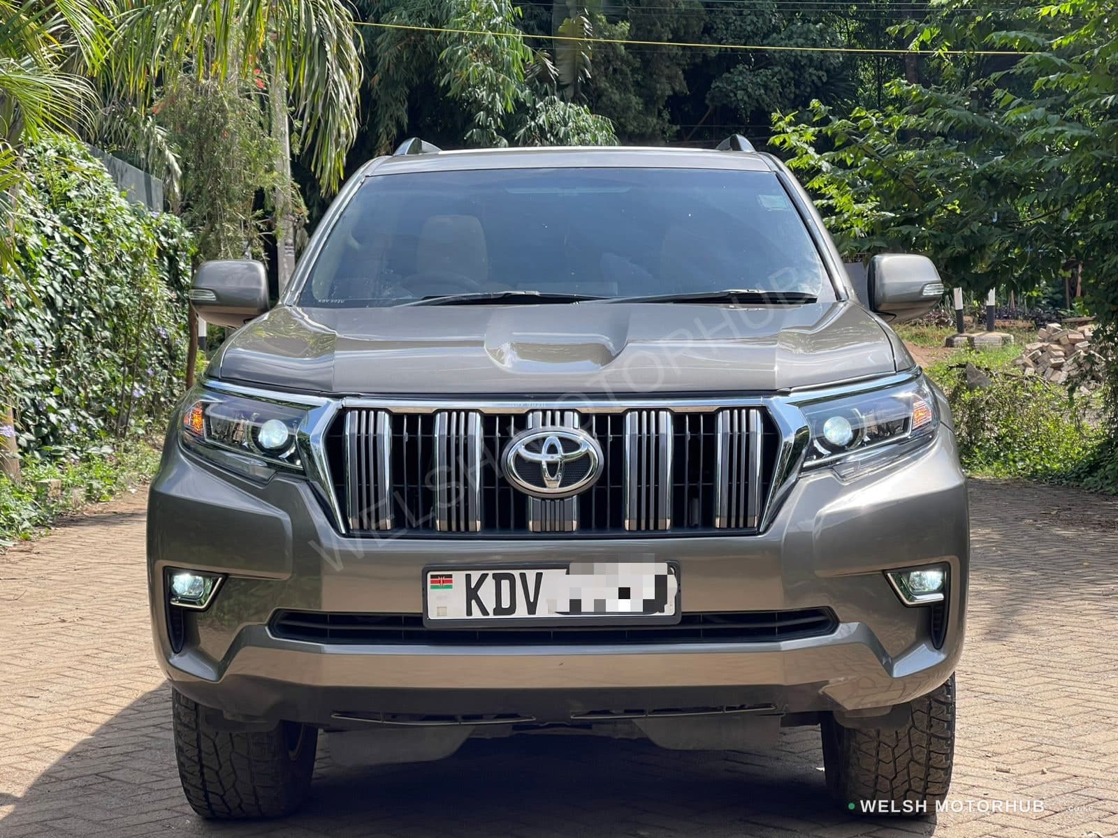Toyota Prado ( J150 TX-L )