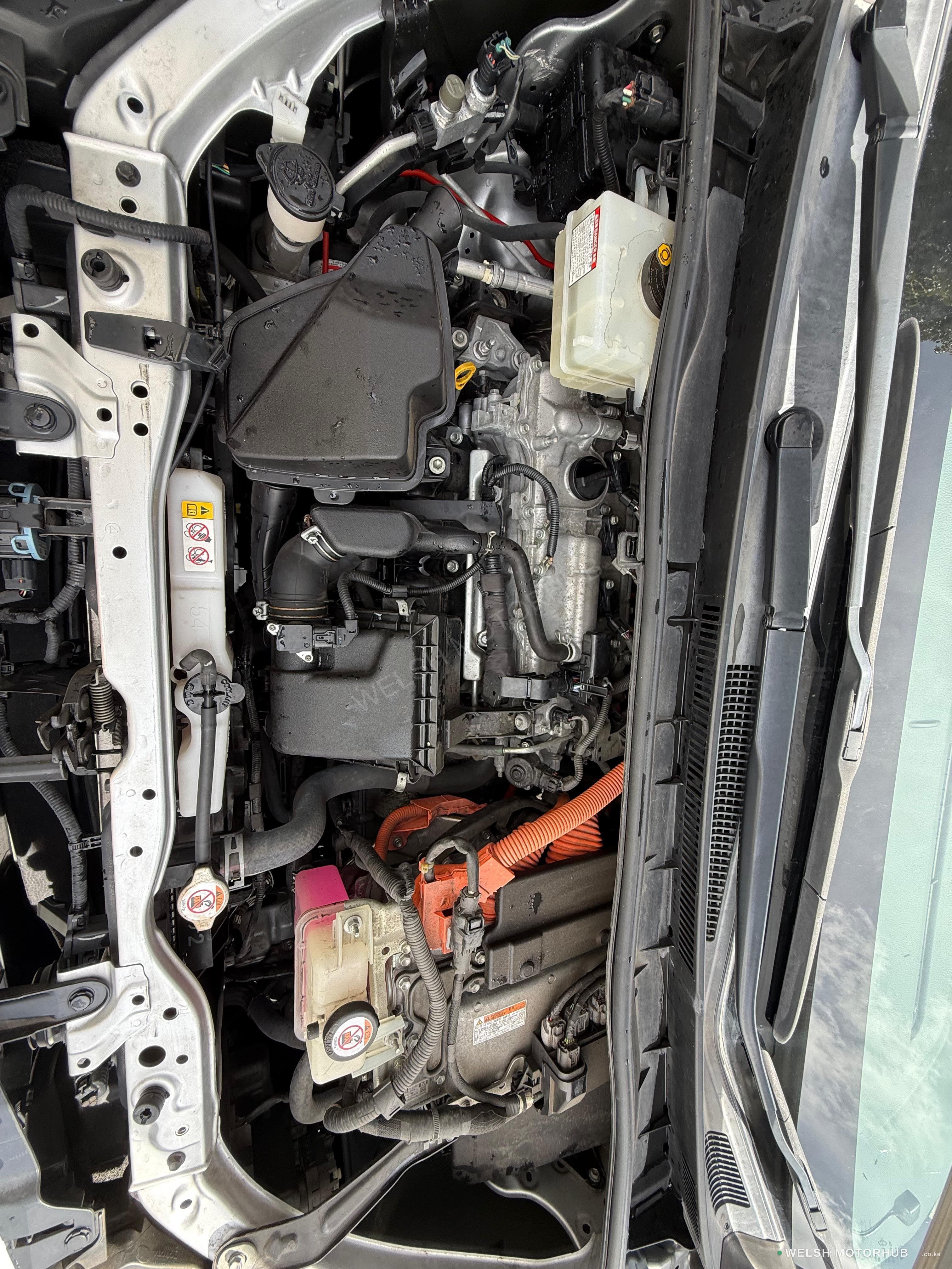 2019 Toyota Voxy 2L Hybrid MPV, photo 13