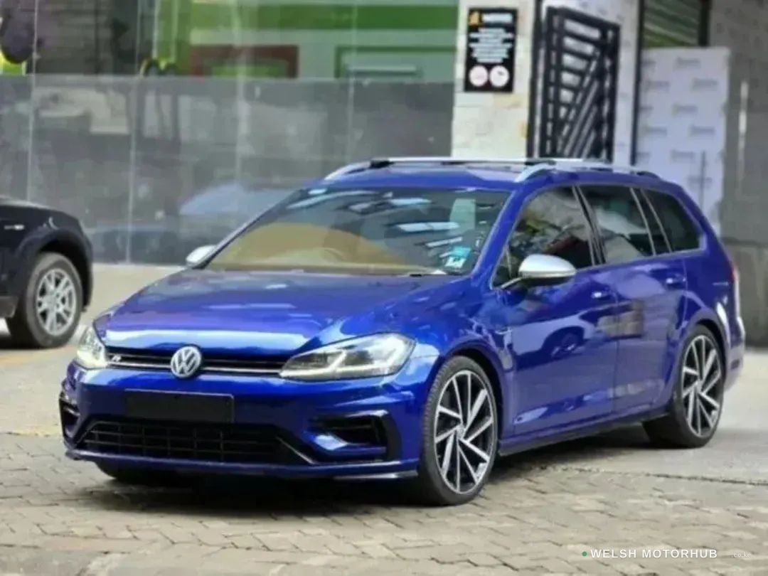 2019 Volkswagen Golf R MK7.5 2L Petrol, photo 3