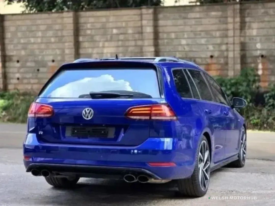 2019 Volkswagen Golf R MK7.5 2L Petrol, photo 5
