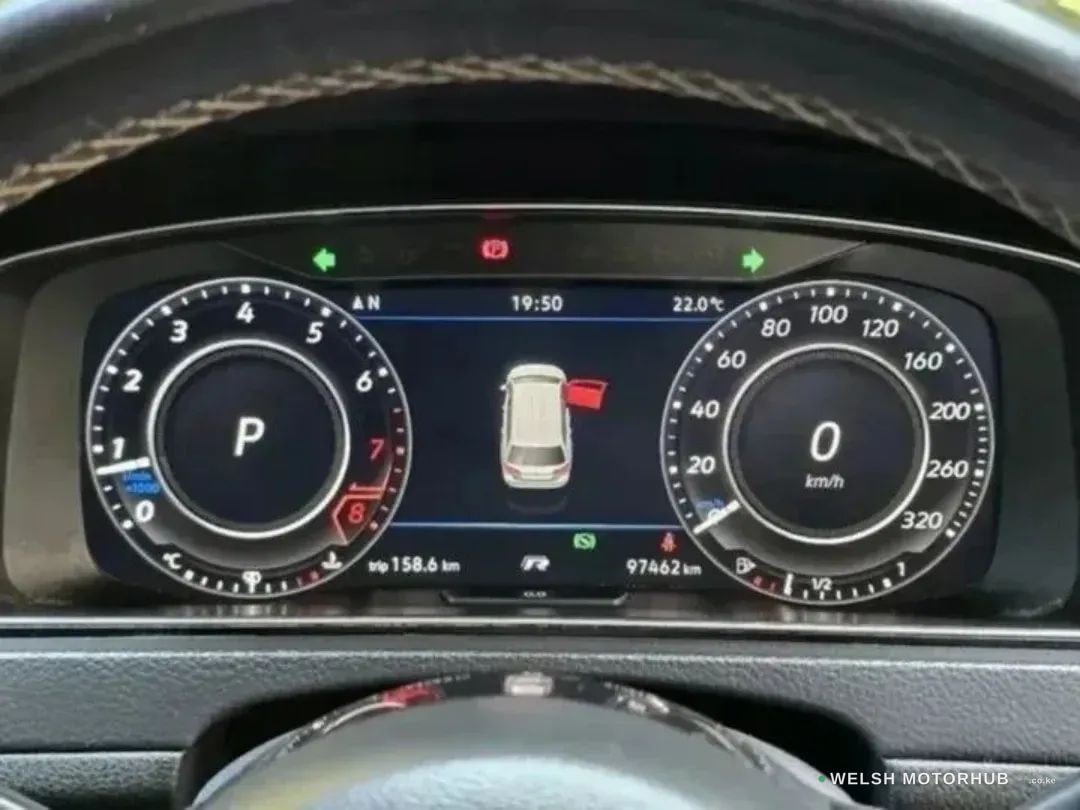 2019 Volkswagen Golf R MK7.5 2L Petrol, photo 8