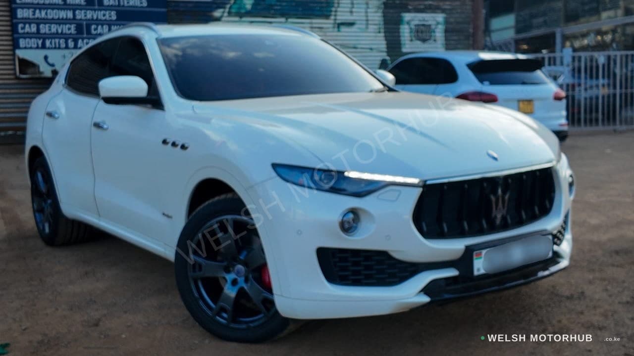 2018 Maserati Levante GT 3L Petrol SUV, photo 2