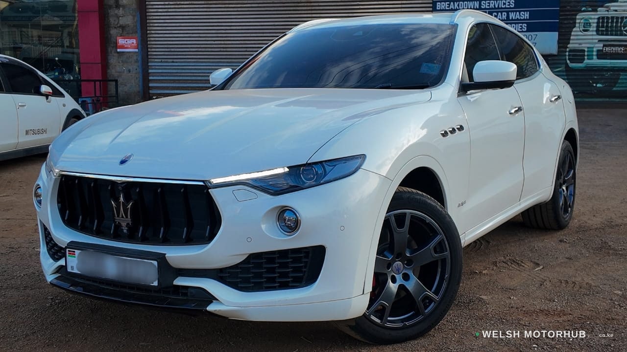 2018 Maserati Levante GT 3L Petrol SUV, photo 3