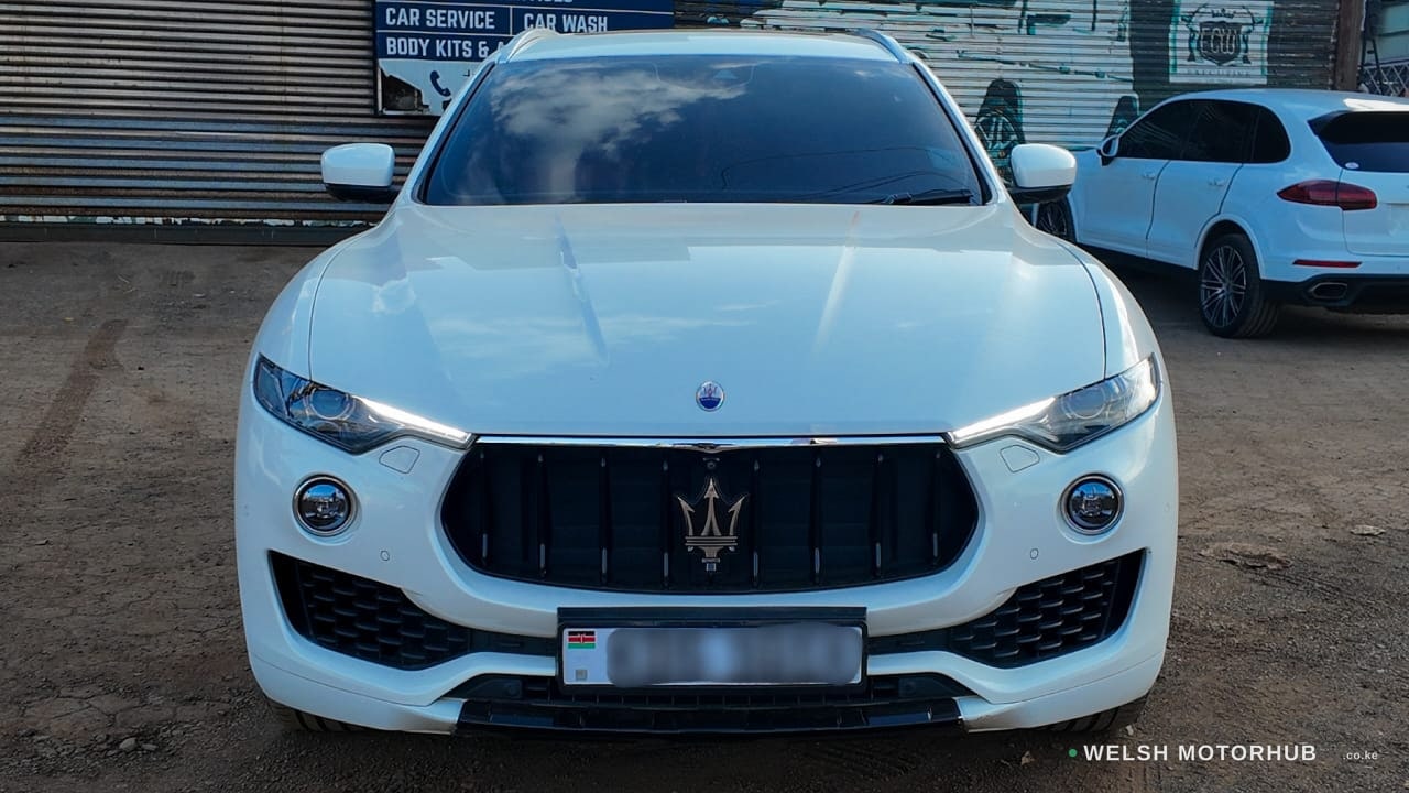 Maserati Levante ( GT )