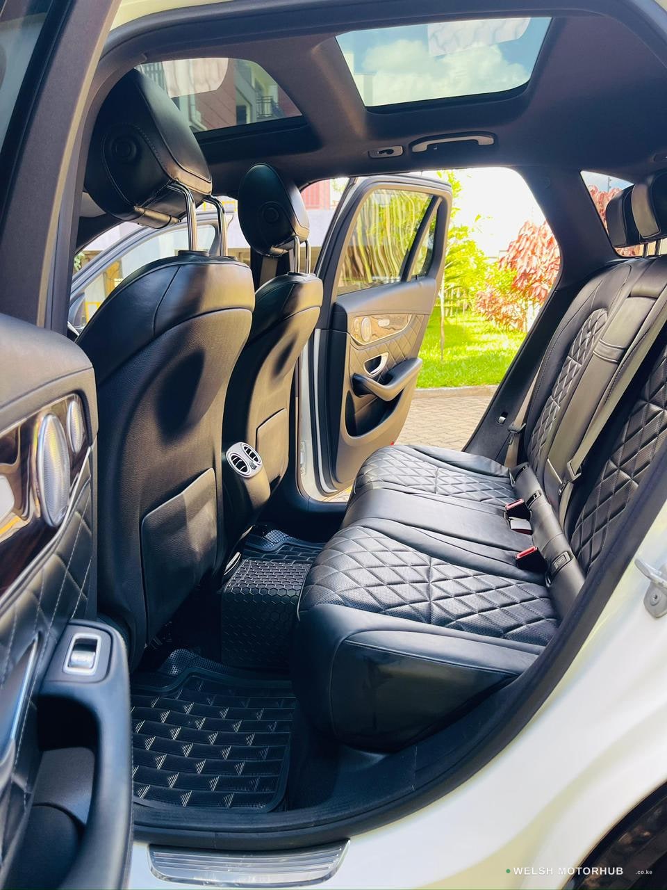 2017 Mercedes-Benz GLC 250 4MATIC AMG 2L Petrol SUV, photo 12