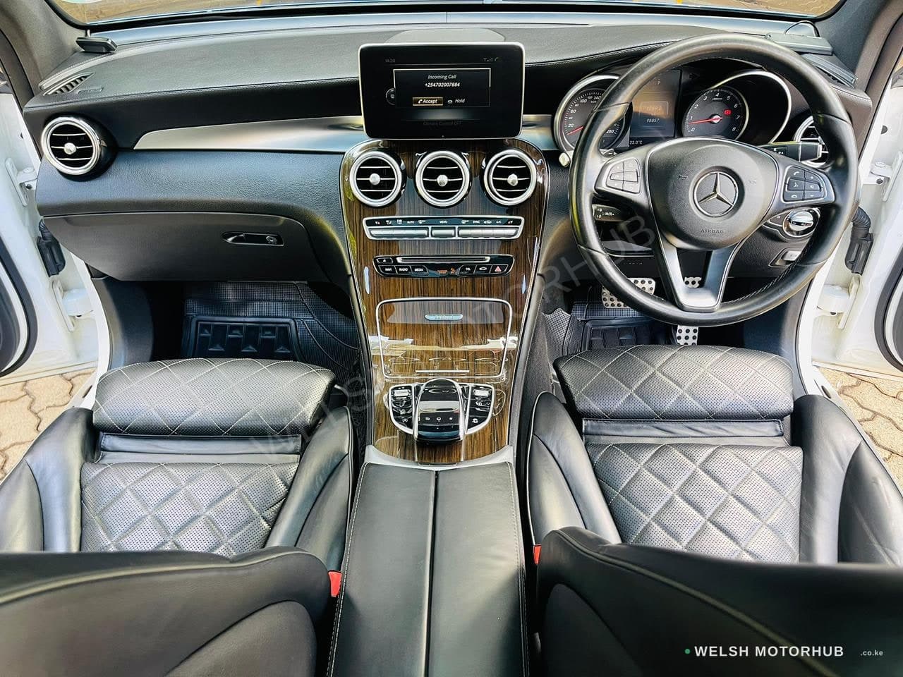 2017 Mercedes-Benz GLC 250 4MATIC AMG 2L Petrol SUV, photo 10
