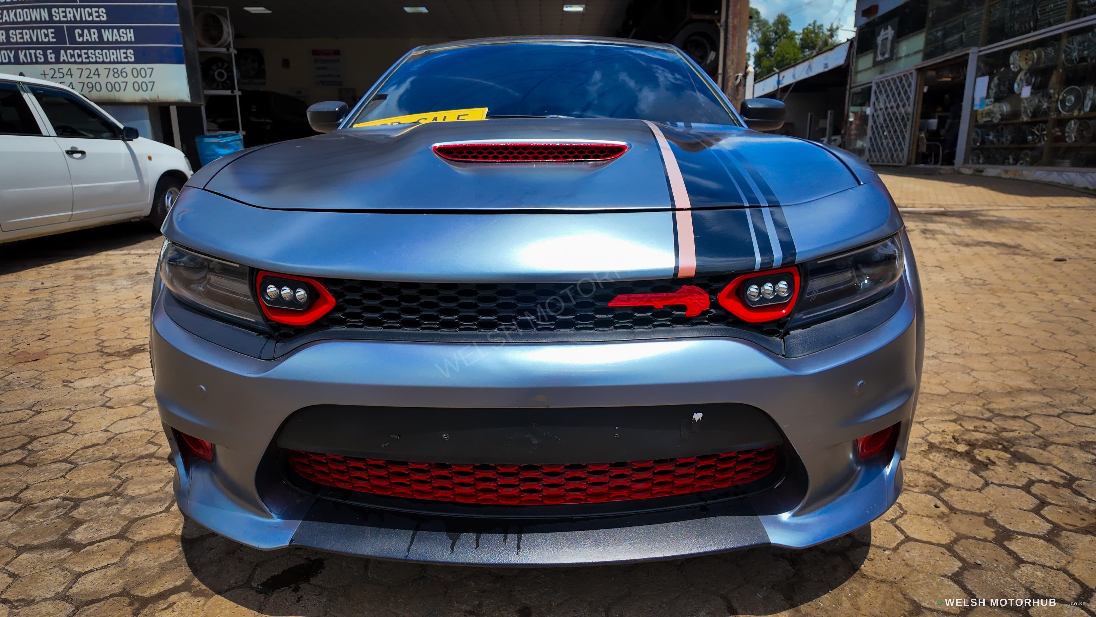 Dodge Charger ( SXT )