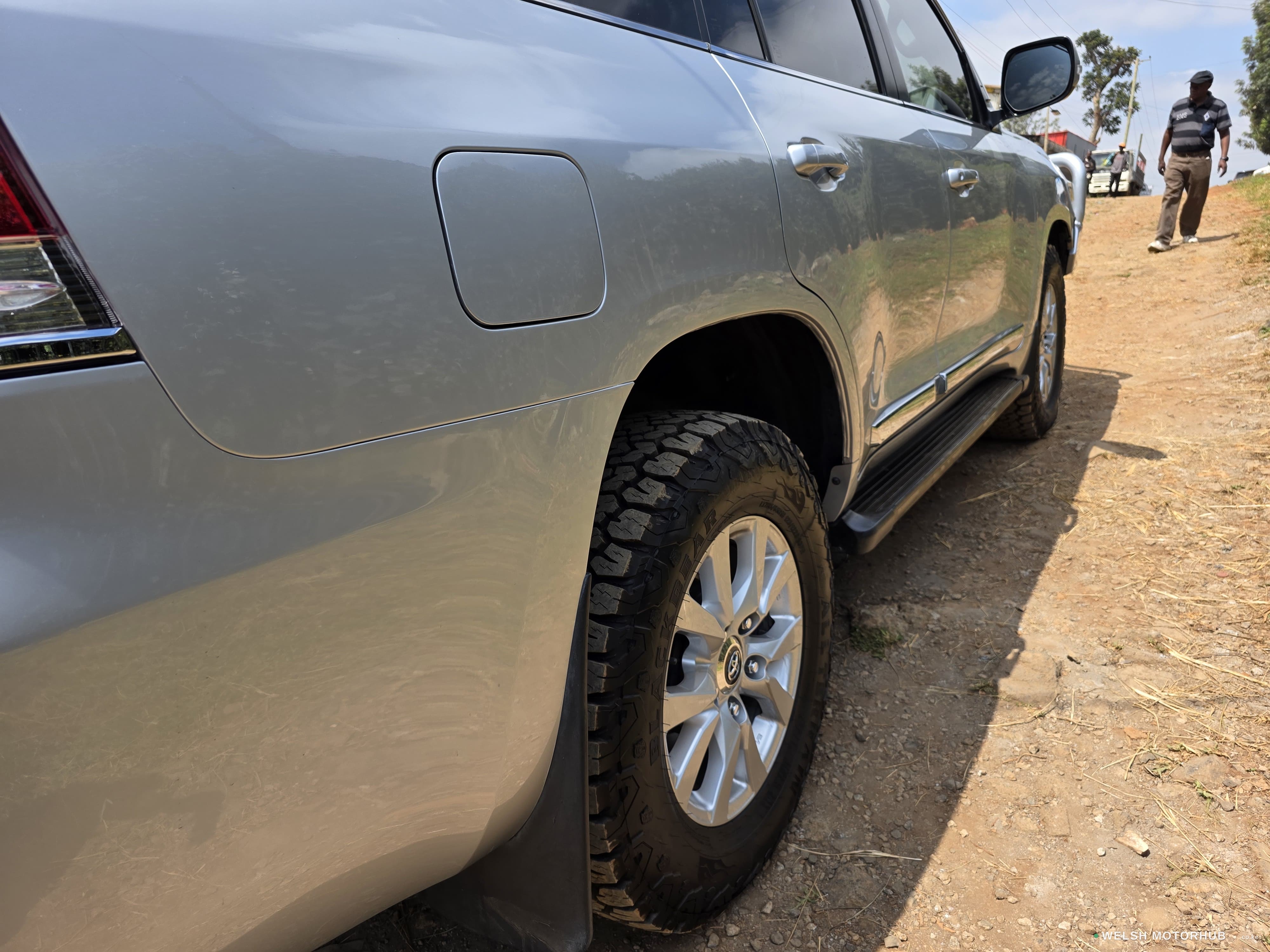 2019 Toyota Land Cruiser Sahara 4.5L Diesel SUV, photo 9