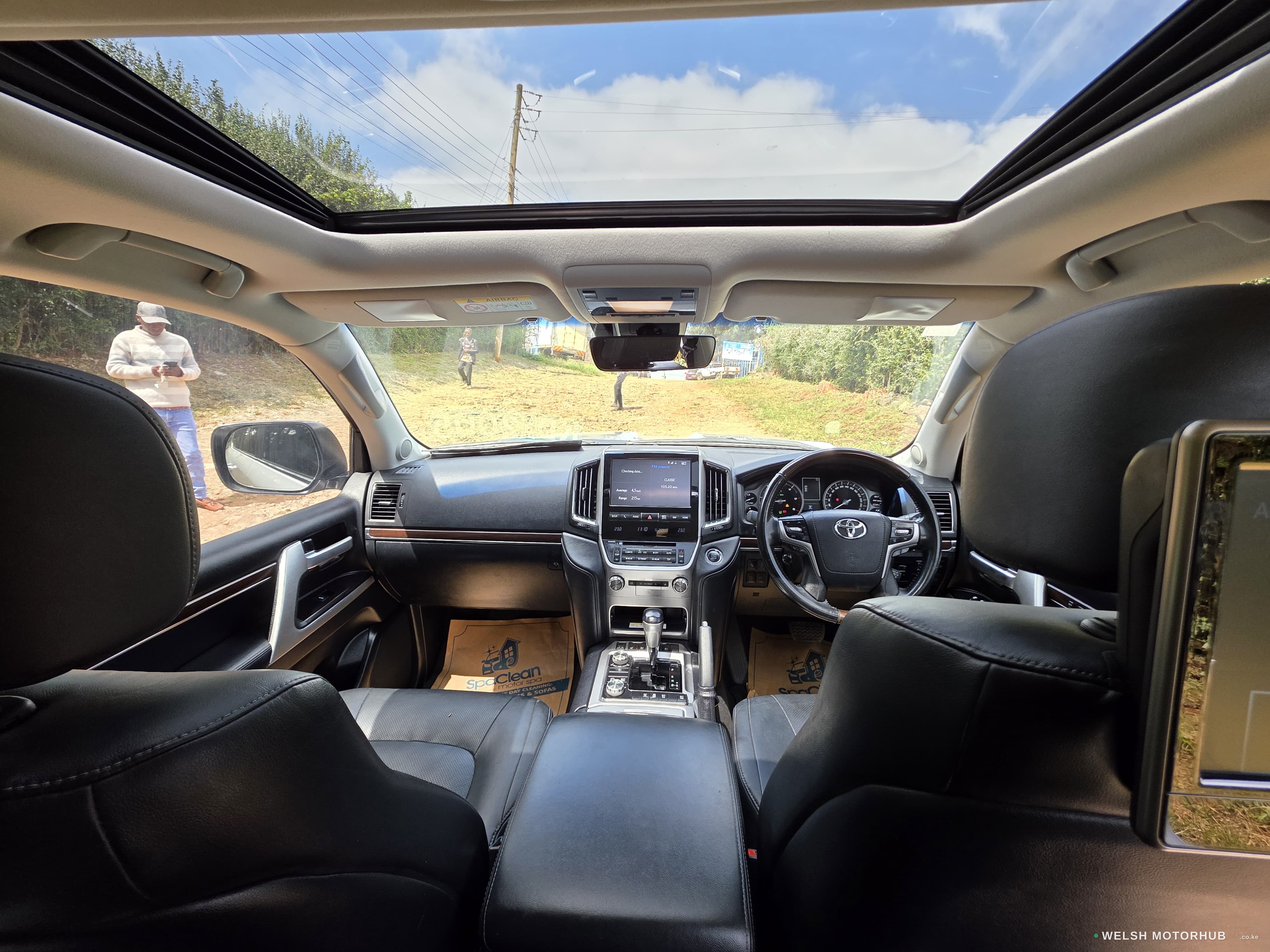 2019 Toyota Land Cruiser Sahara 4.5L Diesel SUV, photo 15