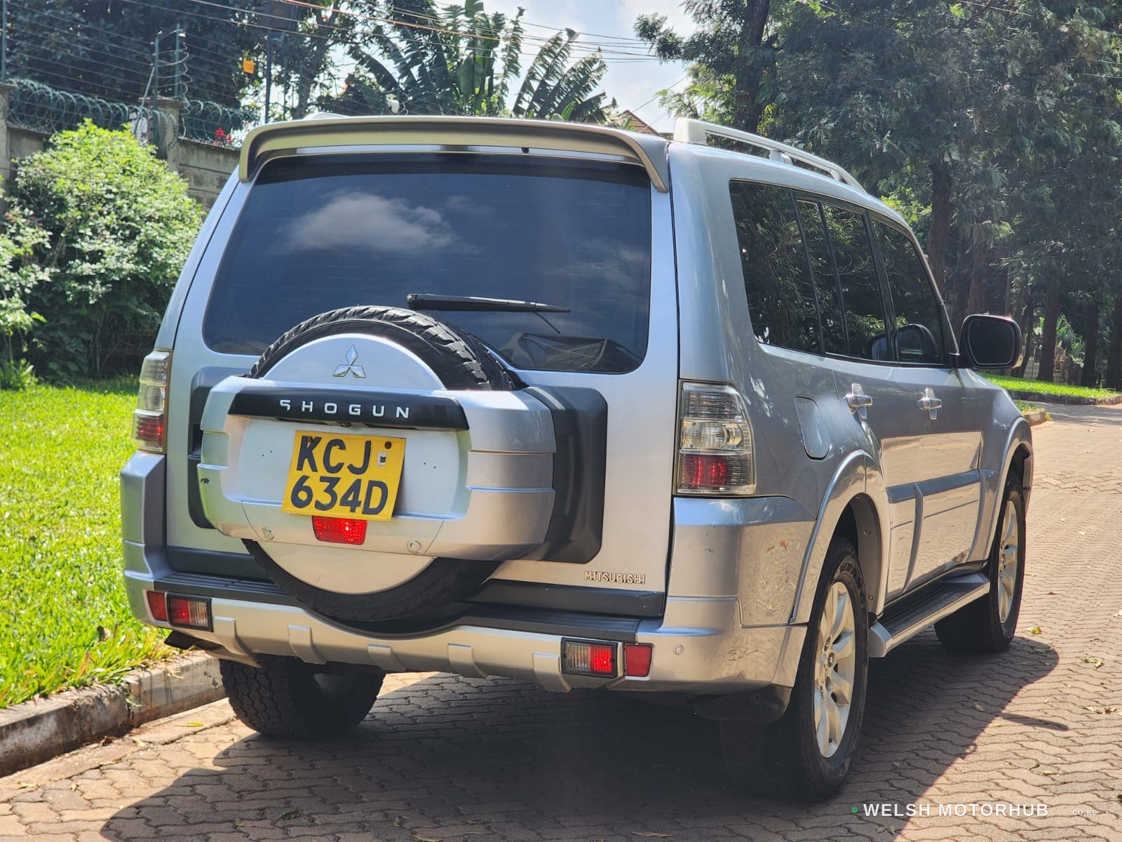 2010 Mitsubishi Pajero Shogun 3.2L Diesel SUV, photo 4