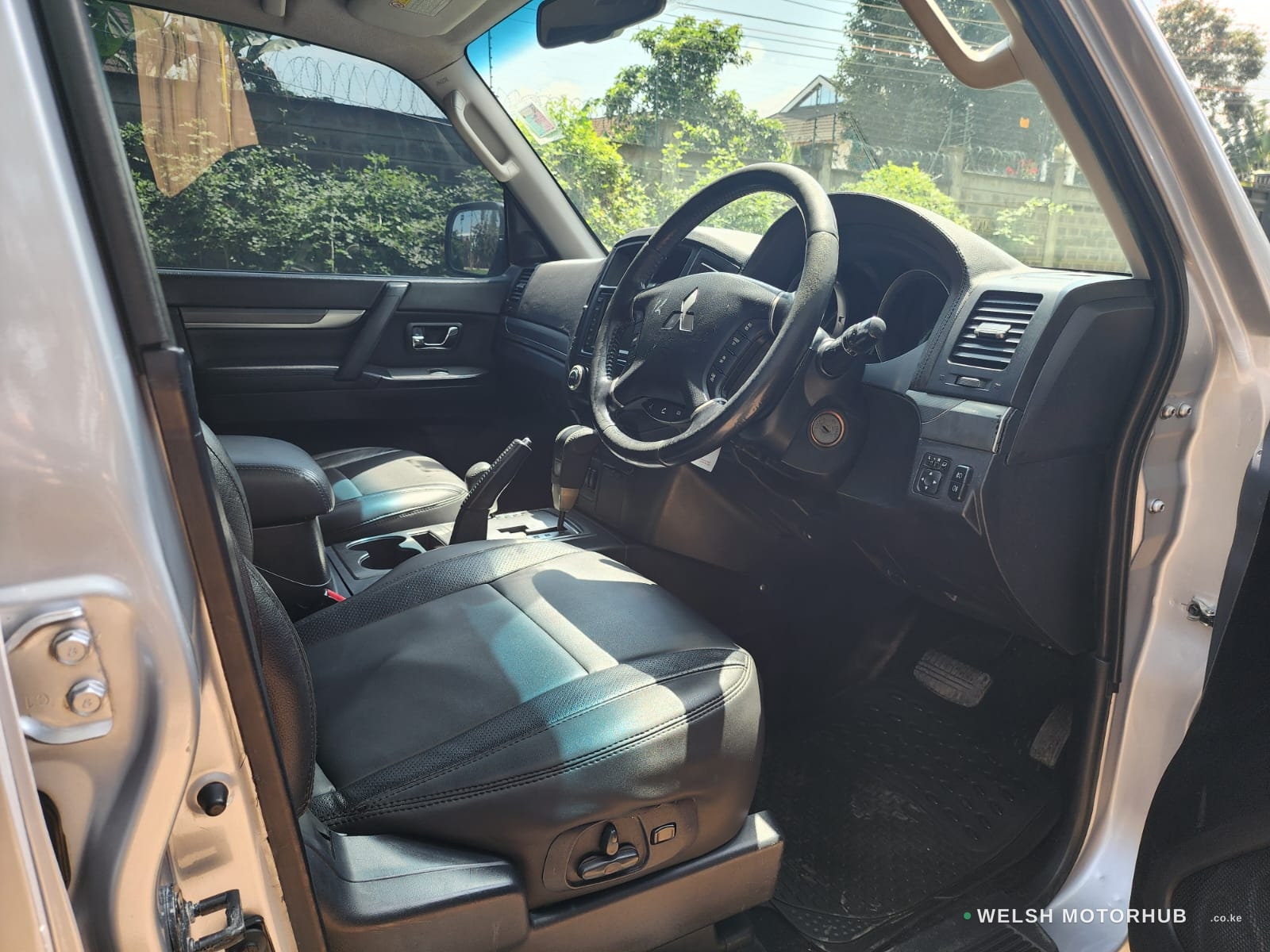 2010 Mitsubishi Pajero Shogun 3.2L Diesel SUV, photo 9