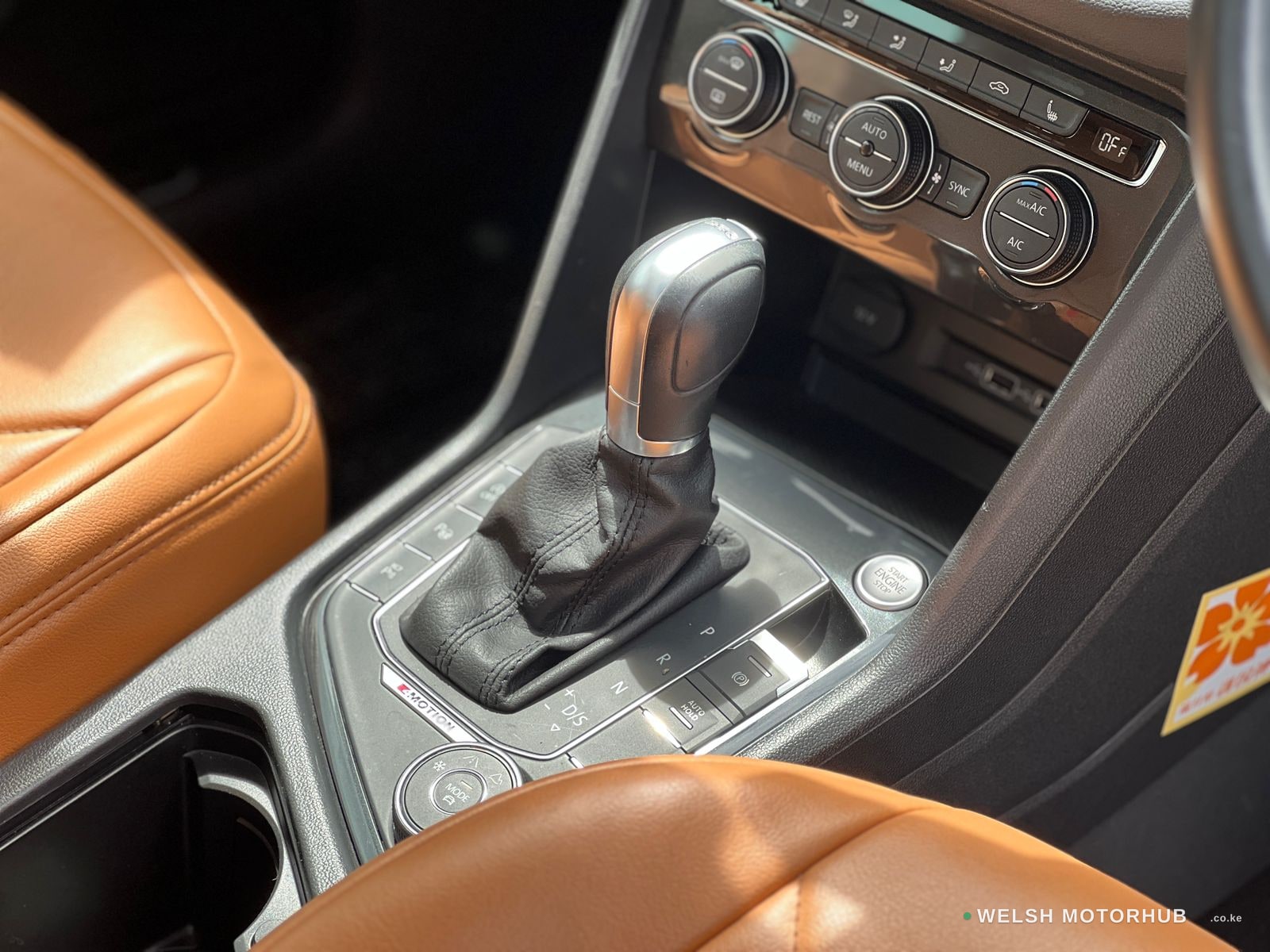 2020 Volkswagen Tiguan Diesel SUV, photo 12