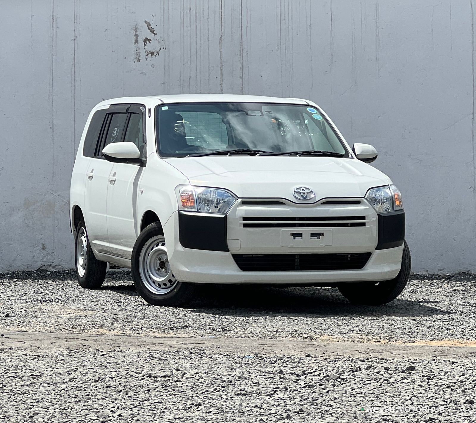 2021 Toyota Probox 1.5L Petrol, photo 2