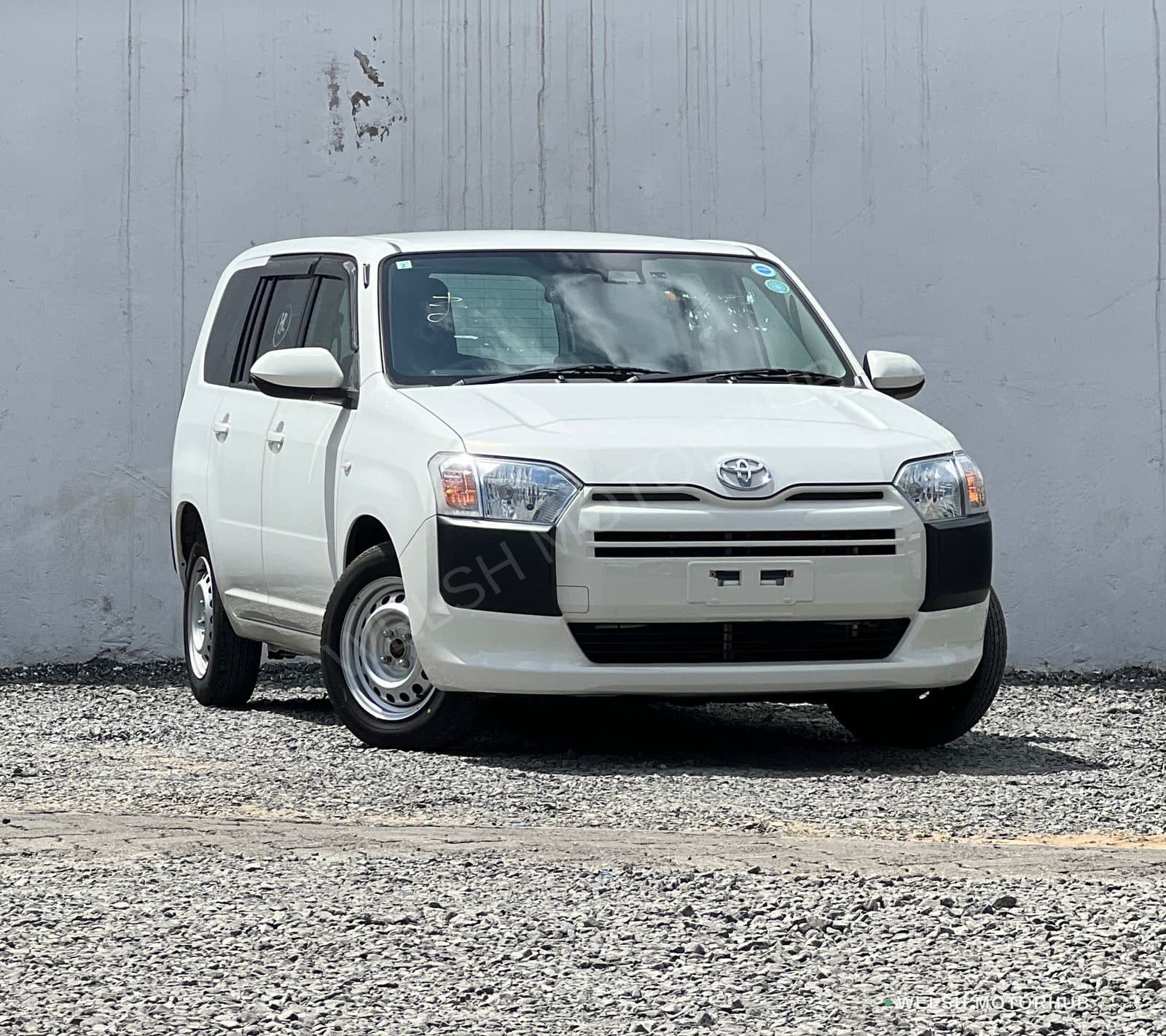 2021 Toyota Probox 1.5L Petrol, photo 2