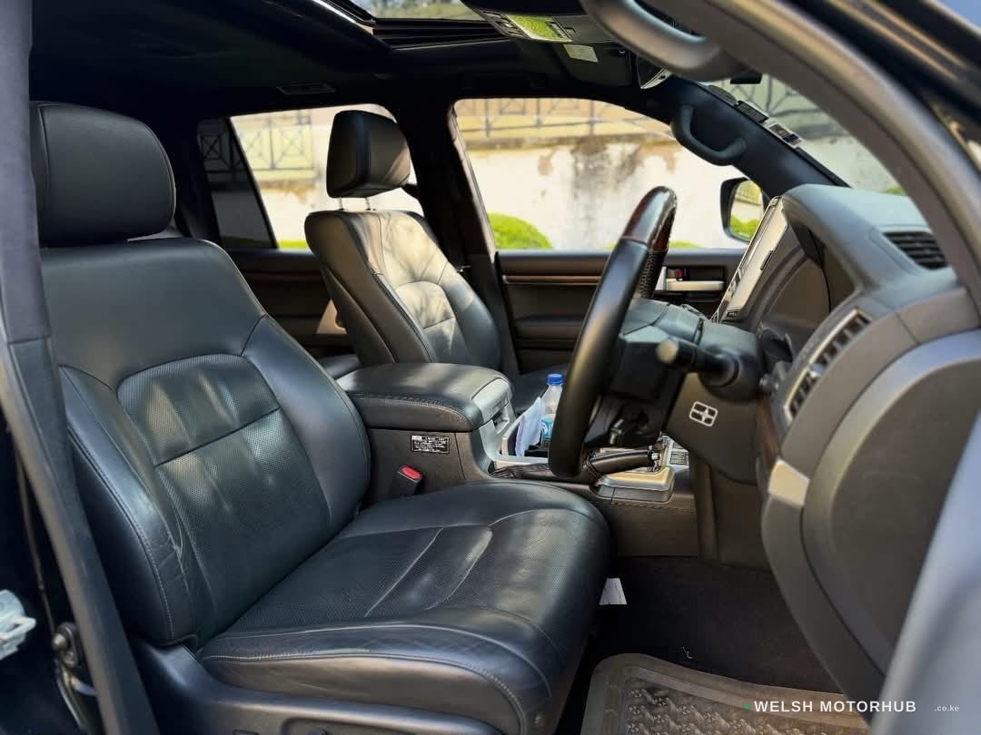 2016 Toyota Land Cruiser ZX 4.8L Petrol SUV, photo 8
