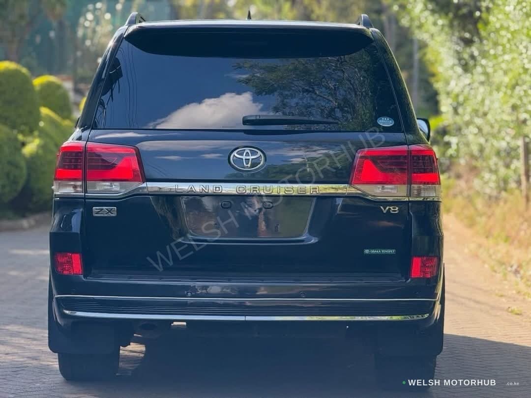 2016 Toyota Land Cruiser ZX 4.8L Petrol SUV, photo 5