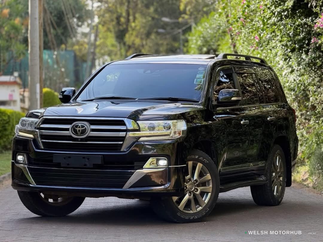 2016 Toyota Land Cruiser ZX 4.8L Petrol SUV, photo 3