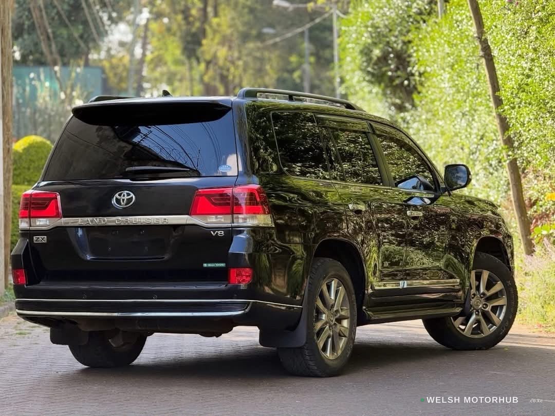 2016 Toyota Land Cruiser ZX 4.8L Petrol SUV, photo 4