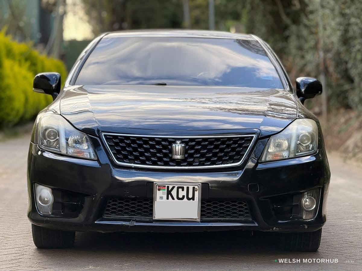 2012 Toyota Crown Athelete 2.5L Petrol Sedan, photo 6