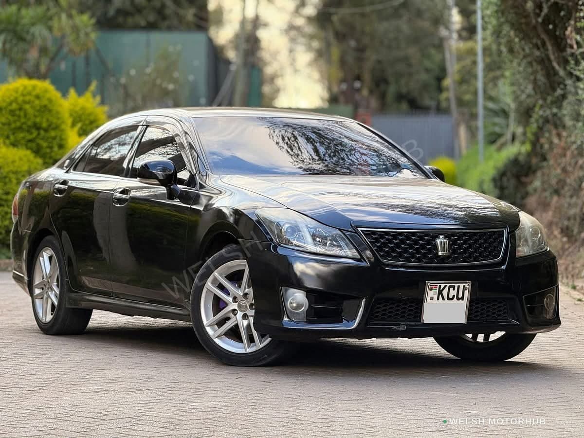 Toyota Crown ( Athelete )