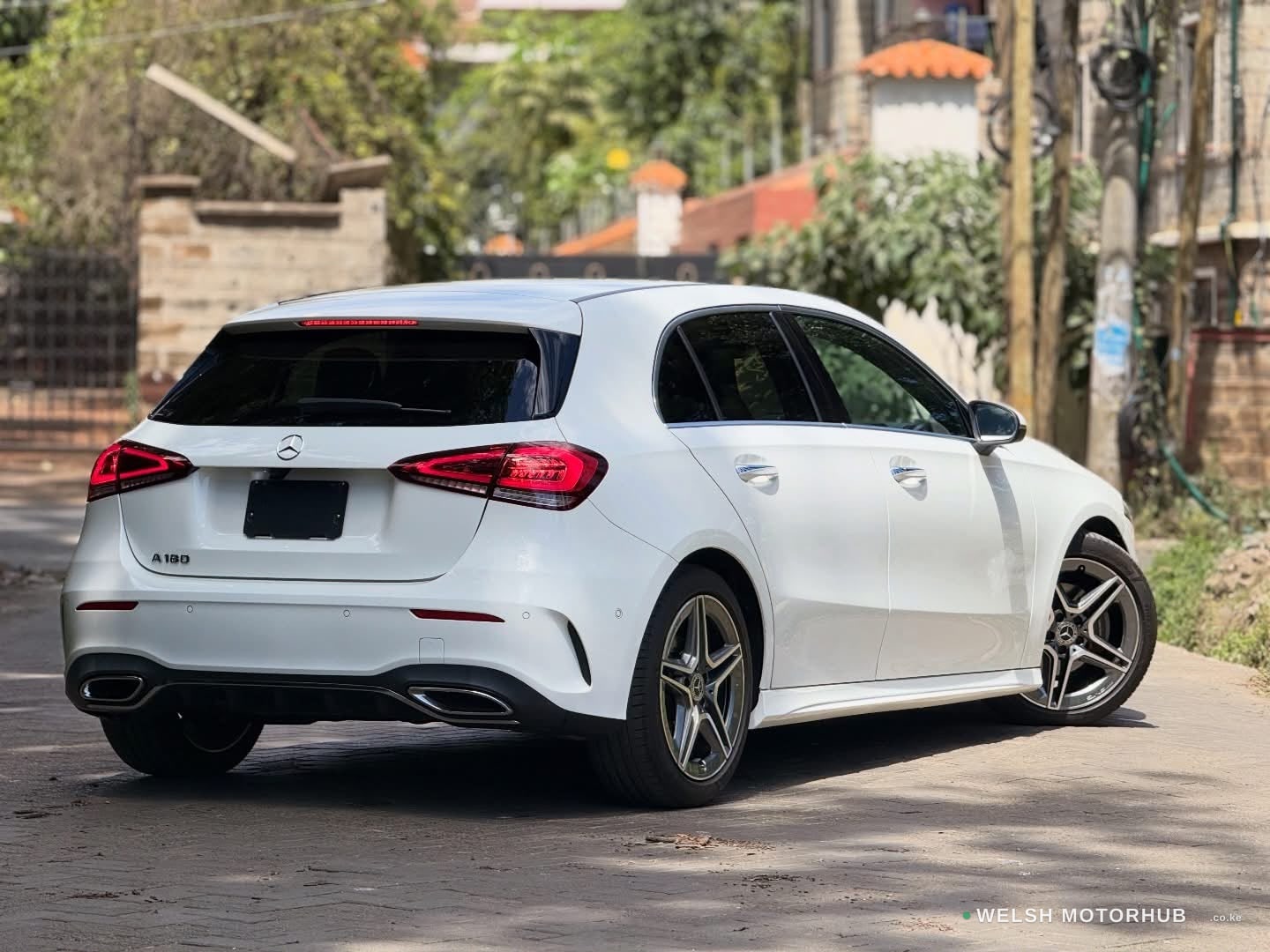 2018 Mercedes-Benz A180 1.4L Petrol Hatchback, photo 2