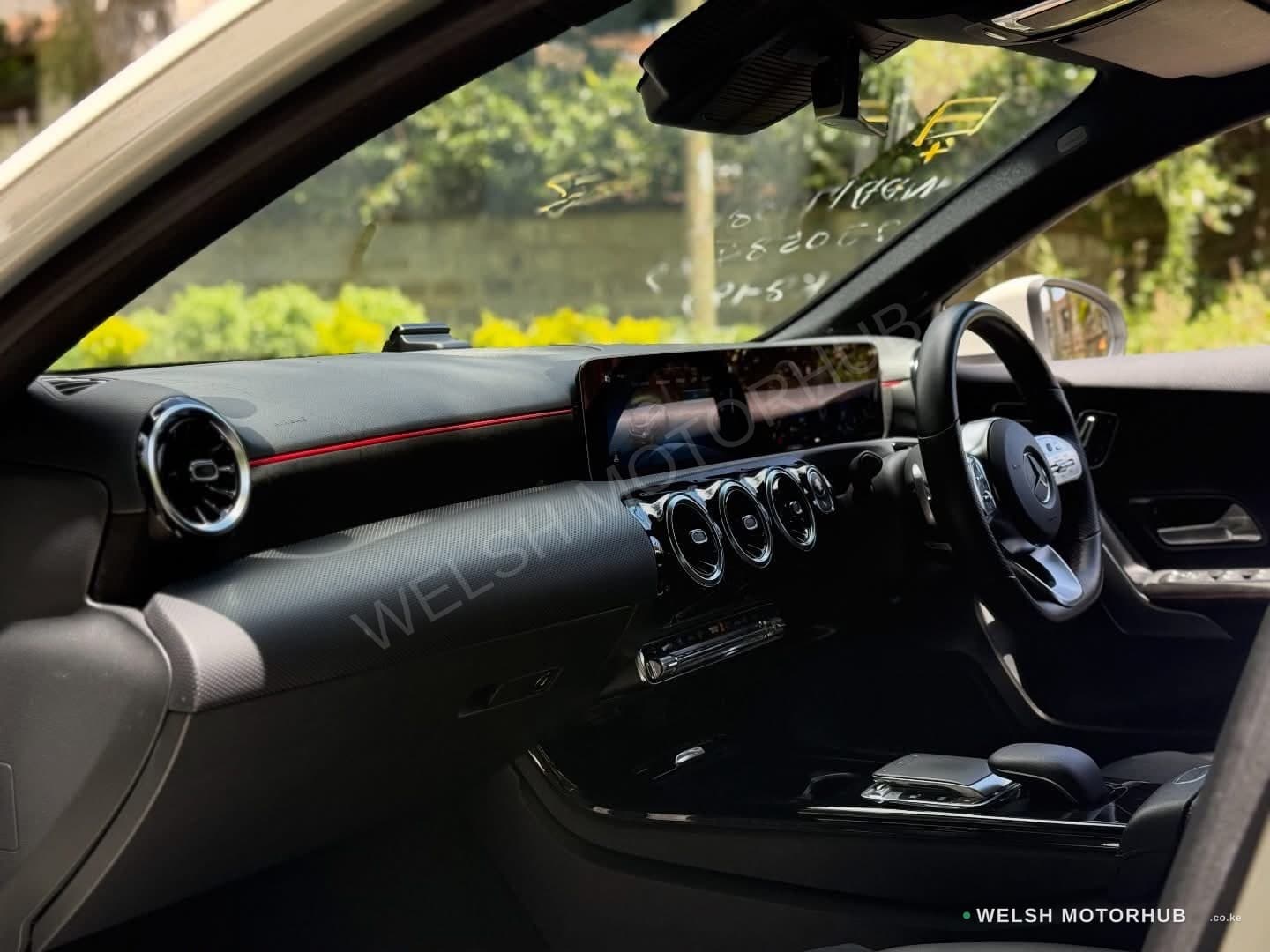 2018 Mercedes-Benz A180 1.4L Petrol Hatchback, photo 10