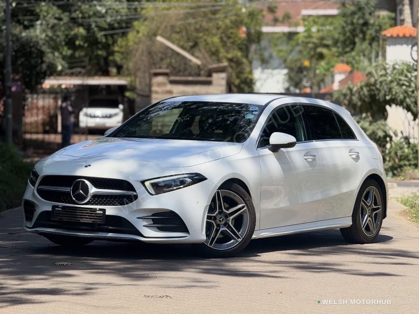 2018 Mercedes-Benz A180 1.4L Petrol Hatchback, photo 3